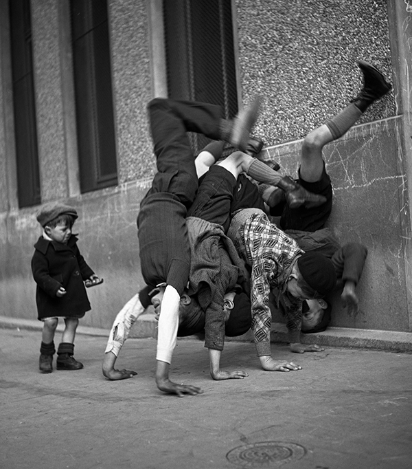 C65A Les pieds au mur, Paris 1934 HD  big