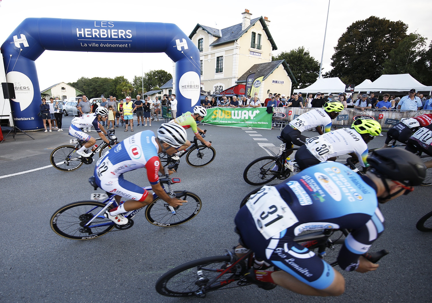 Cyclisme Gare toi si t es le dernier